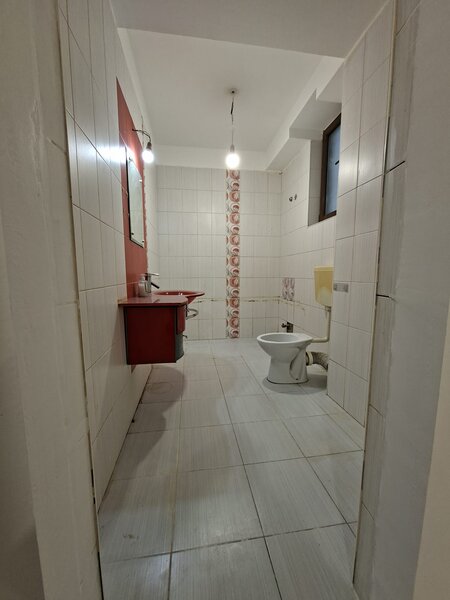 Berceni, Metalurgiei, parc Tudor Arghezi, pe str. Drumul Jilavei 113B