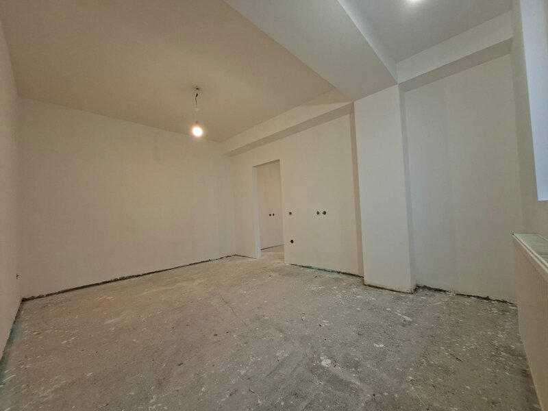 Berceni, Metalurgiei, parc Tudor Arghezi, pe str. Drumul Jilavei 113B